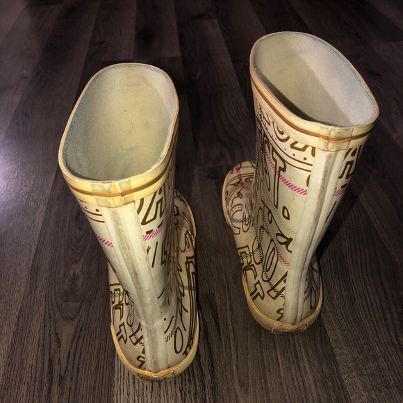 Rare Signature Coach Rainboots - Picture 3 of 4